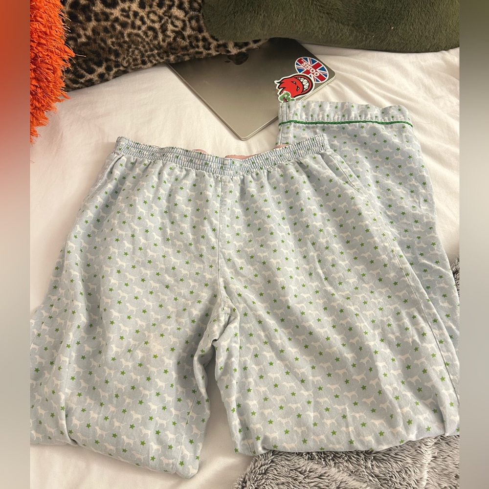 Kids Pajamas with Green Star Pattern